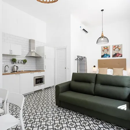 Апартаменты Holidays2malaga Picasuss Loft New Built Close Huelin And Promenade Малага