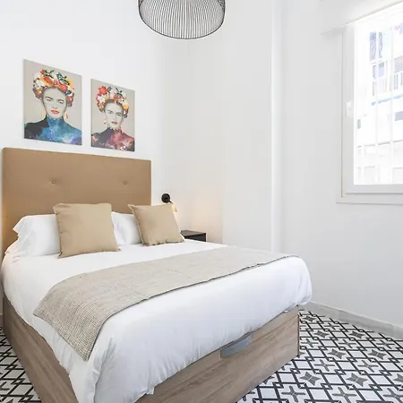 Апартаменты Holidays2malaga Picasuss Loft New Built Close Huelin And Promenade Малага